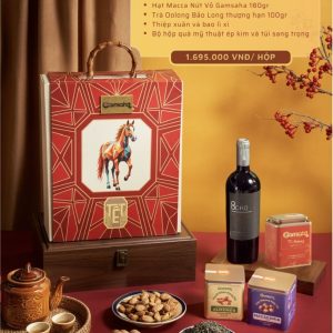 Alternative view of Nước suối VHcare 300ml